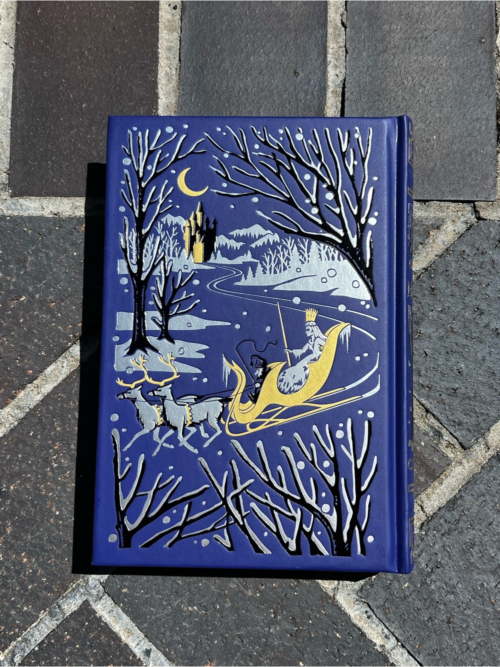 NWOT Collectible Book The Chronicles of Narnia by C.S. Lewis - Picture 4 of 7